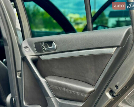 Сірий Фольксваген Тігуан, об'ємом двигуна 1.98 л та пробігом 248 тис. км за 12000 $, фото 13 на Automoto.ua