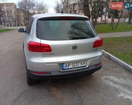 Серый Фольксваген Тигуан, объемом двигателя 1.98 л и пробегом 182 тыс. км за 14500 $, фото 4 на Automoto.ua
