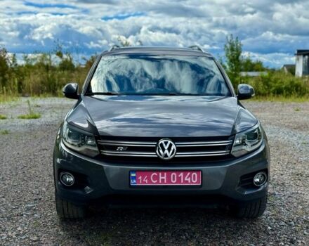 Серый Фольксваген Тигуан, объемом двигателя 2 л и пробегом 245 тыс. км за 12550 $, фото 2 на Automoto.ua