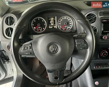 Серый Фольксваген Тигуан, объемом двигателя 2 л и пробегом 214 тыс. км за 15200 $, фото 11 на Automoto.ua
