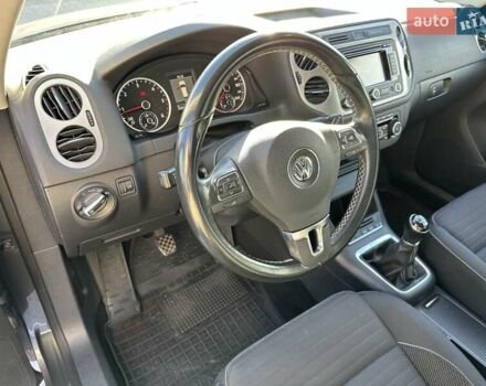 Сірий Фольксваген Тігуан, об'ємом двигуна 1.97 л та пробігом 135 тис. км за 13700 $, фото 9 на Automoto.ua