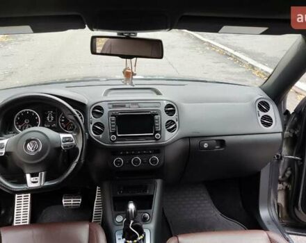 Серый Фольксваген Тигуан, объемом двигателя 1.98 л и пробегом 106 тыс. км за 15800 $, фото 13 на Automoto.ua