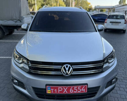 Сірий Фольксваген Тігуан, об'ємом двигуна 2 л та пробігом 74 тис. км за 16500 $, фото 1 на Automoto.ua