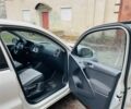 Сірий Фольксваген Тігуан, об'ємом двигуна 2 л та пробігом 217 тис. км за 12000 $, фото 11 на Automoto.ua