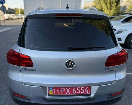 Сірий Фольксваген Тігуан, об'ємом двигуна 2 л та пробігом 74 тис. км за 16500 $, фото 13 на Automoto.ua