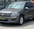 Серый Фольксваген Тигуан, объемом двигателя 1.98 л и пробегом 255 тыс. км за 13000 $, фото 2 на Automoto.ua