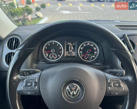 Серый Фольксваген Тигуан, объемом двигателя 1.98 л и пробегом 114 тыс. км за 14800 $, фото 18 на Automoto.ua