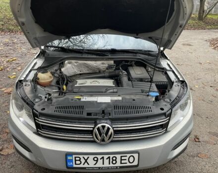 Сірий Фольксваген Тігуан, об'ємом двигуна 2 л та пробігом 217 тис. км за 12000 $, фото 2 на Automoto.ua