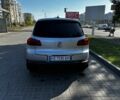 Серый Фольксваген Тигуан, объемом двигателя 2 л и пробегом 170 тыс. км за 11600 $, фото 4 на Automoto.ua