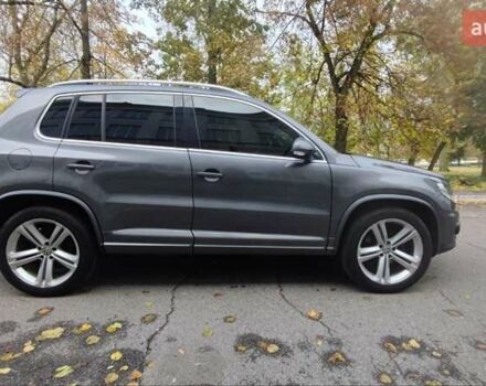 Серый Фольксваген Тигуан, объемом двигателя 1.98 л и пробегом 106 тыс. км за 15800 $, фото 9 на Automoto.ua