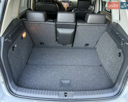 Сірий Фольксваген Тігуан, об'ємом двигуна 2 л та пробігом 74 тис. км за 16500 $, фото 28 на Automoto.ua