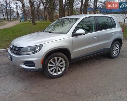 Серый Фольксваген Тигуан, объемом двигателя 1.98 л и пробегом 182 тыс. км за 14500 $, фото 1 на Automoto.ua