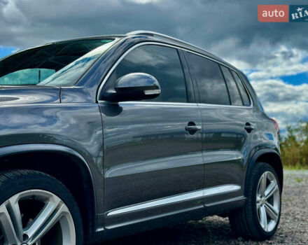 Сірий Фольксваген Тігуан, об'ємом двигуна 1.98 л та пробігом 248 тис. км за 12000 $, фото 6 на Automoto.ua