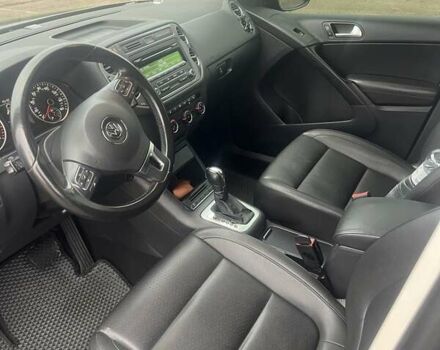 Сірий Фольксваген Тігуан, об'ємом двигуна 1.98 л та пробігом 214 тис. км за 11700 $, фото 6 на Automoto.ua