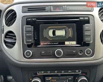 Сірий Фольксваген Тігуан, об'ємом двигуна 1.97 л та пробігом 135 тис. км за 13700 $, фото 39 на Automoto.ua