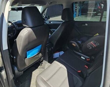 Серый Фольксваген Тигуан, объемом двигателя 1.98 л и пробегом 193 тыс. км за 14500 $, фото 16 на Automoto.ua