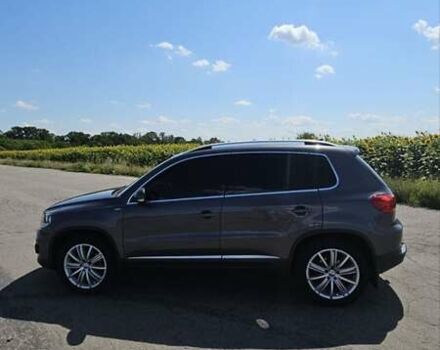 Серый Фольксваген Тигуан, объемом двигателя 1.98 л и пробегом 193 тыс. км за 14500 $, фото 3 на Automoto.ua