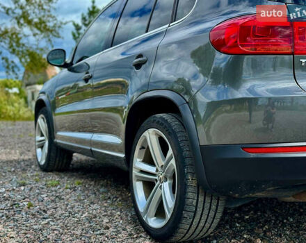 Сірий Фольксваген Тігуан, об'ємом двигуна 1.98 л та пробігом 248 тис. км за 12000 $, фото 8 на Automoto.ua