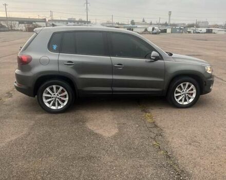 Сірий Фольксваген Тігуан, об'ємом двигуна 1.98 л та пробігом 214 тис. км за 11700 $, фото 2 на Automoto.ua