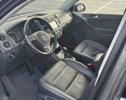 Серый Фольксваген Тигуан, объемом двигателя 1.98 л и пробегом 114 тыс. км за 14800 $, фото 34 на Automoto.ua