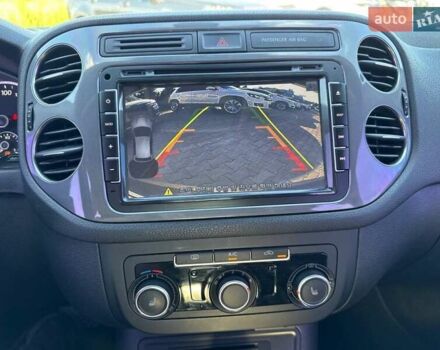 Сірий Фольксваген Тігуан, об'ємом двигуна 1.97 л та пробігом 204 тис. км за 15700 $, фото 12 на Automoto.ua