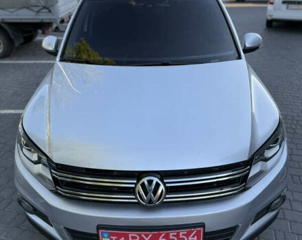 Сірий Фольксваген Тігуан, об'ємом двигуна 2 л та пробігом 74 тис. км за 16500 $, фото 4 на Automoto.ua