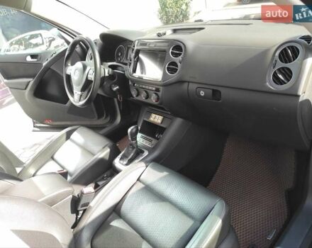 Серый Фольксваген Тигуан, объемом двигателя 1.98 л и пробегом 178 тыс. км за 14950 $, фото 8 на Automoto.ua