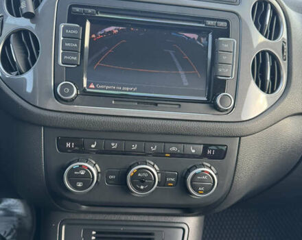 Серый Фольксваген Тигуан, объемом двигателя 1.98 л и пробегом 114 тыс. км за 14800 $, фото 17 на Automoto.ua