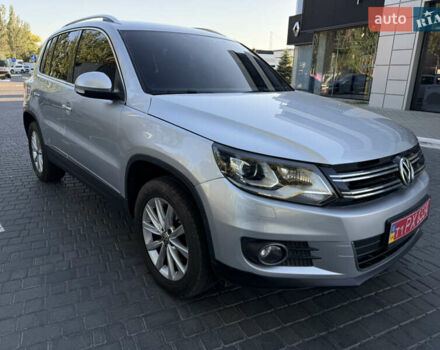 Сірий Фольксваген Тігуан, об'ємом двигуна 2 л та пробігом 74 тис. км за 16500 $, фото 24 на Automoto.ua