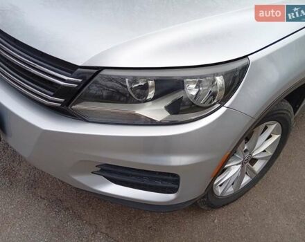 Серый Фольксваген Тигуан, объемом двигателя 1.98 л и пробегом 182 тыс. км за 14500 $, фото 18 на Automoto.ua