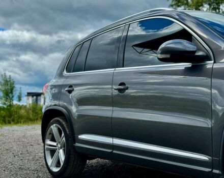 Серый Фольксваген Тигуан, объемом двигателя 2 л и пробегом 245 тыс. км за 12550 $, фото 5 на Automoto.ua