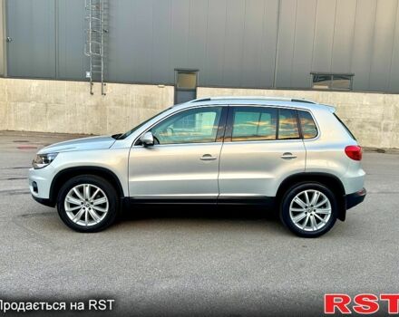 Серый Фольксваген Тигуан, объемом двигателя 2 л и пробегом 250 тыс. км за 10500 $, фото 6 на Automoto.ua