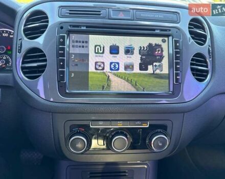 Сірий Фольксваген Тігуан, об'ємом двигуна 1.97 л та пробігом 204 тис. км за 15700 $, фото 11 на Automoto.ua