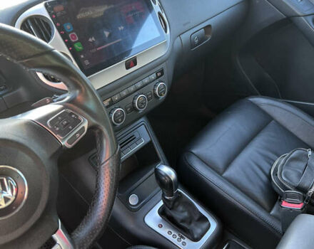 Сірий Фольксваген Тігуан, об'ємом двигуна 1.98 л та пробігом 171 тис. км за 14300 $, фото 14 на Automoto.ua