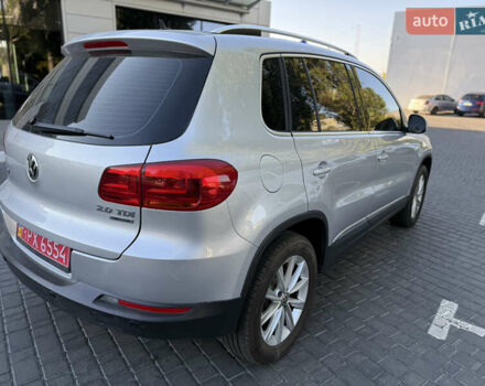 Сірий Фольксваген Тігуан, об'ємом двигуна 2 л та пробігом 74 тис. км за 16500 $, фото 18 на Automoto.ua