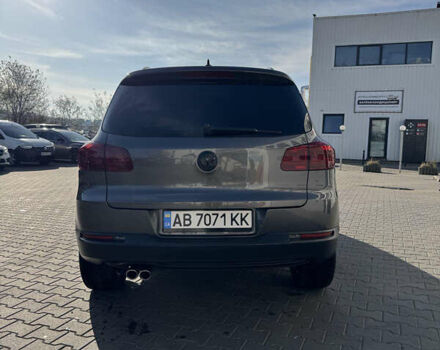 Серый Фольксваген Тигуан, объемом двигателя 2.14 л и пробегом 184 тыс. км за 16599 $, фото 4 на Automoto.ua