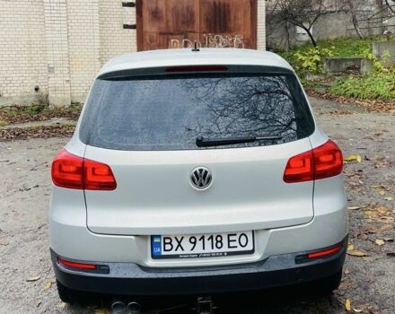 Сірий Фольксваген Тігуан, об'ємом двигуна 2 л та пробігом 217 тис. км за 12000 $, фото 3 на Automoto.ua