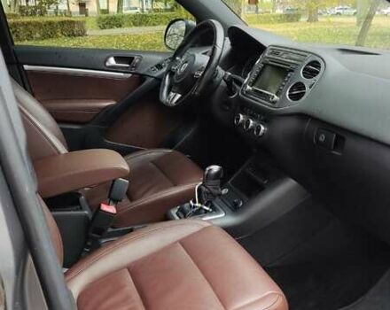 Серый Фольксваген Тигуан, объемом двигателя 1.98 л и пробегом 106 тыс. км за 15800 $, фото 20 на Automoto.ua