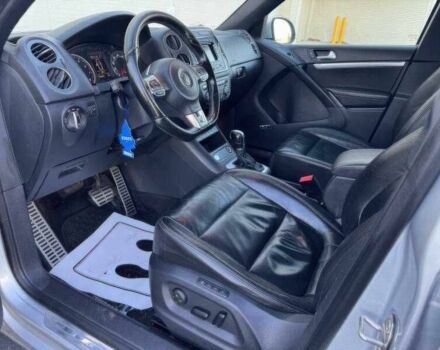 Серый Фольксваген Тигуан, объемом двигателя 2 л и пробегом 99 тыс. км за 7500 $, фото 12 на Automoto.ua