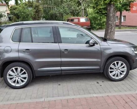 Серый Фольксваген Тигуан, объемом двигателя 2 л и пробегом 126 тыс. км за 15200 $, фото 1 на Automoto.ua