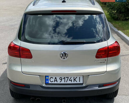 Сірий Фольксваген Тігуан, об'ємом двигуна 2 л та пробігом 224 тис. км за 13900 $, фото 8 на Automoto.ua