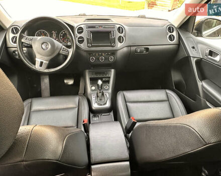 Серый Фольксваген Тигуан, объемом двигателя 1.98 л и пробегом 64 тыс. км за 15300 $, фото 42 на Automoto.ua