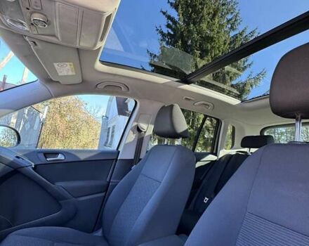 Серый Фольксваген Тигуан, объемом двигателя 1.97 л и пробегом 159 тыс. км за 16500 $, фото 14 на Automoto.ua