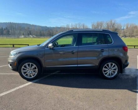 Серый Фольксваген Тигуан, объемом двигателя 2 л и пробегом 70 тыс. км за 9900 $, фото 2 на Automoto.ua