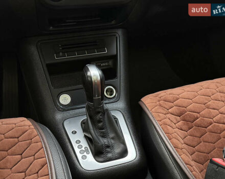 Сірий Фольксваген Тігуан, об'ємом двигуна 2 л та пробігом 176 тис. км за 12400 $, фото 31 на Automoto.ua