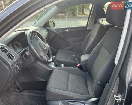 Серый Фольксваген Тигуан, объемом двигателя 1.98 л и пробегом 193 тыс. км за 11999 $, фото 9 на Automoto.ua