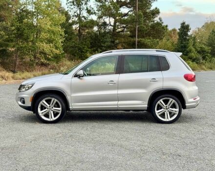 Серый Фольксваген Тигуан, объемом двигателя 2 л и пробегом 77 тыс. км за 9000 $, фото 3 на Automoto.ua