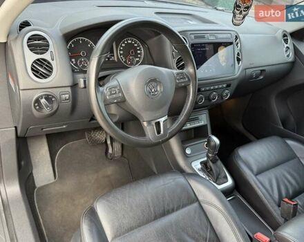 Фольксваген Тигуан 2015 в Борисполе на Automoto.ua Серый Фольксваген Тигуан, объемом двигателя 1.97 л и пробегом 169 тыс. км за 16500 $, фото 43 на Automoto.ua