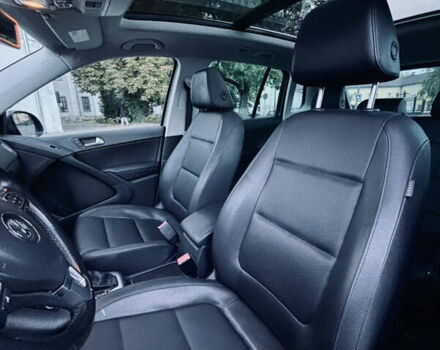 Серый Фольксваген Тигуан, объемом двигателя 1.98 л и пробегом 199 тыс. км за 13000 $, фото 11 на Automoto.ua