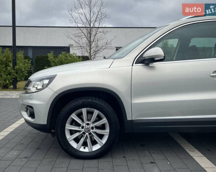 Серый Фольксваген Тигуан, объемом двигателя 2 л и пробегом 165 тыс. км за 15500 $, фото 25 на Automoto.ua